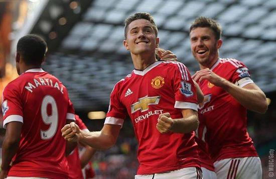 外站表现出 外站表现出